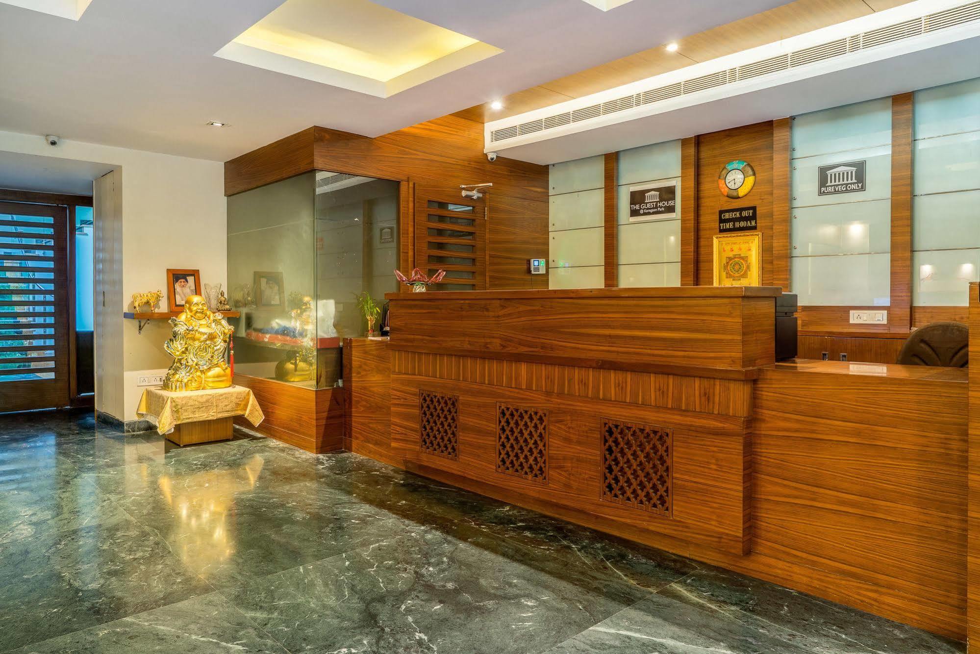 Mint Koregaon Park Next To Osho Ashram Pune Bagian luar foto