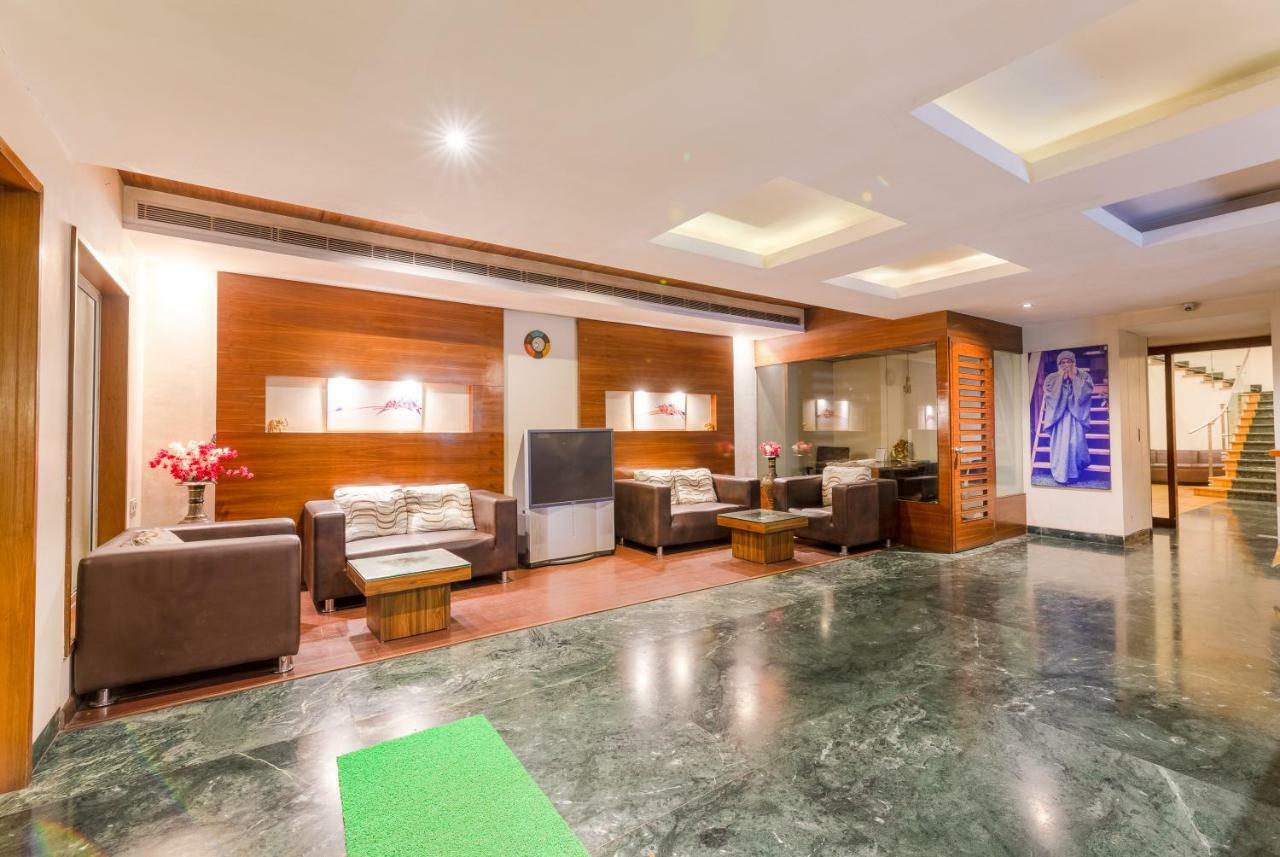 Mint Koregaon Park Next To Osho Ashram Pune Bagian luar foto