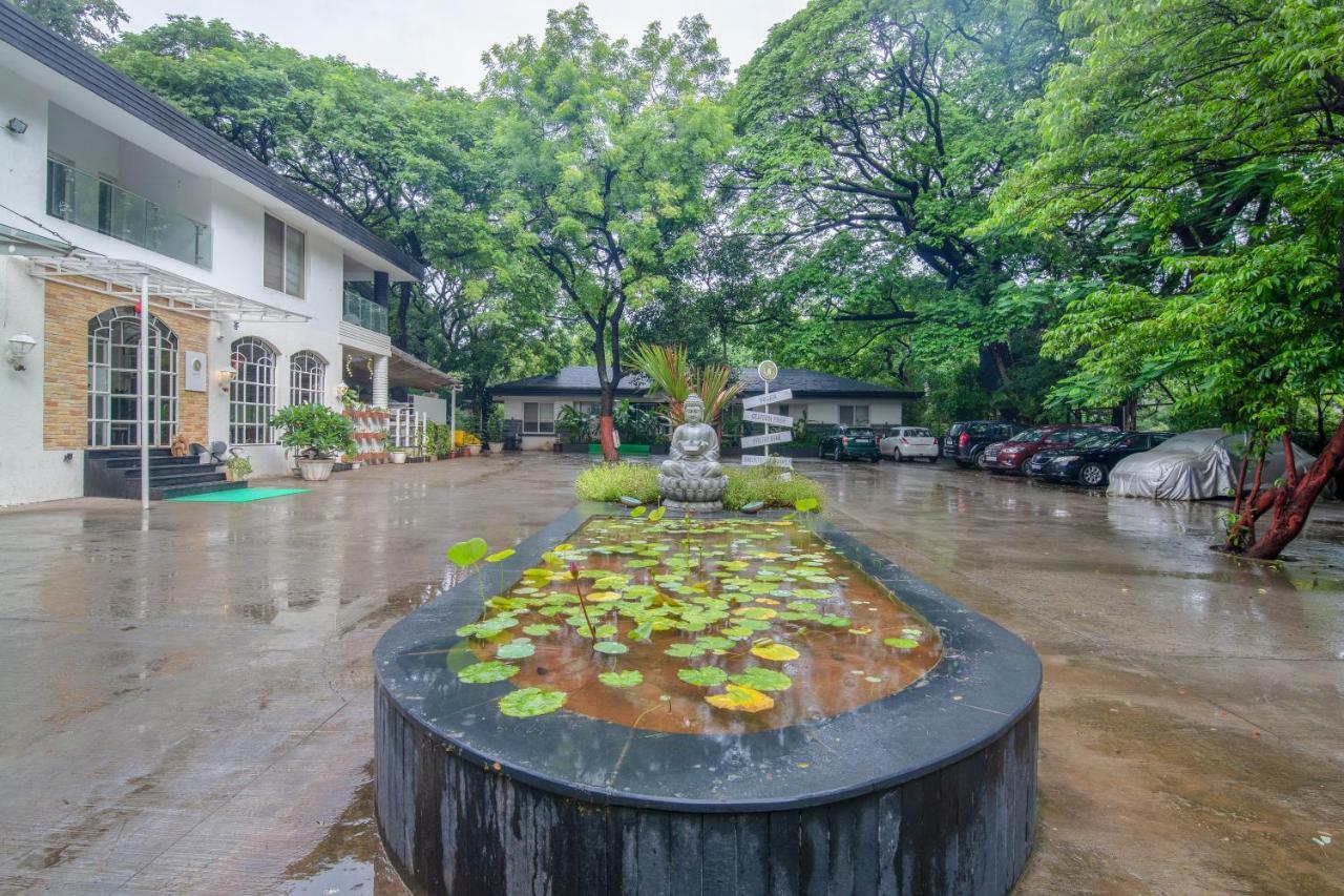 Mint Koregaon Park Next To Osho Ashram Pune Bagian luar foto