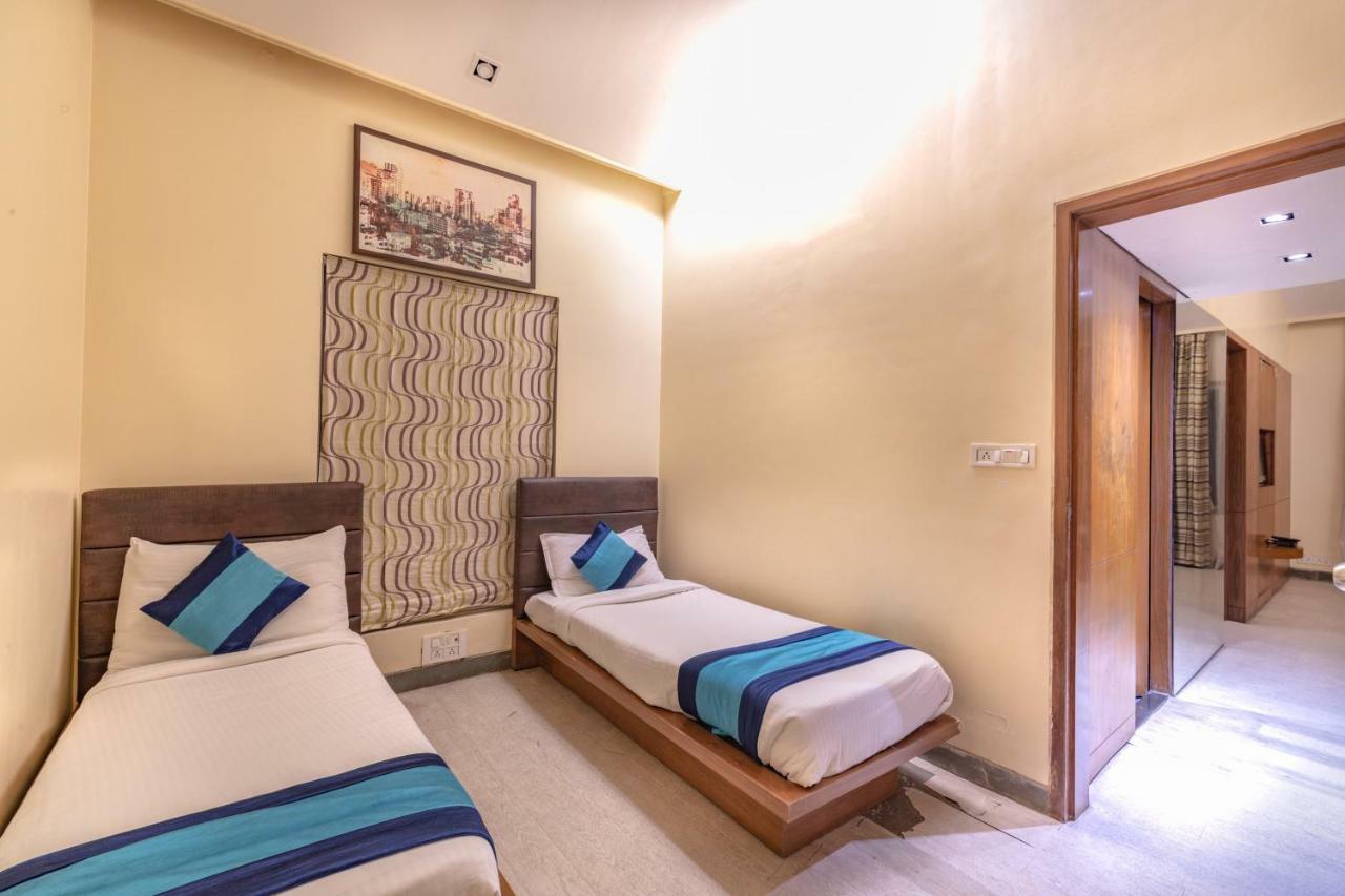 Mint Koregaon Park Next To Osho Ashram Pune Bagian luar foto